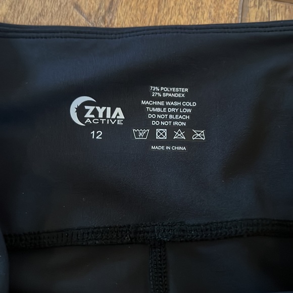 Zyia Active Black Cropped Leggings 12 - Picture 10 of 10